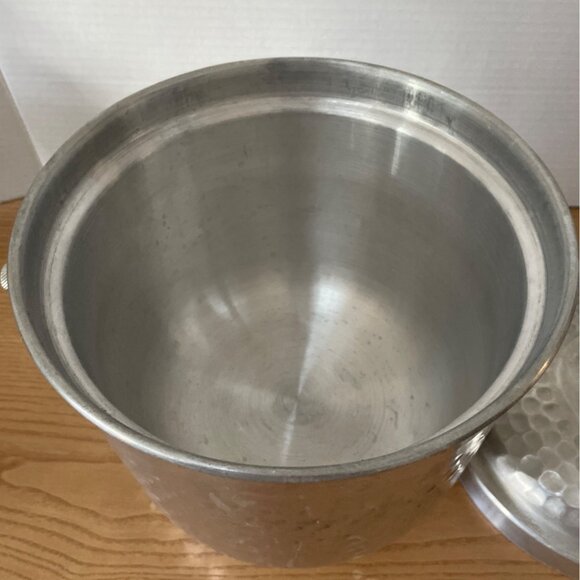Vintage MCM Ice Bucket Nasco Italy Hammered Aluminum w Lid & Handle Retro Decor - Picture 5 of 9